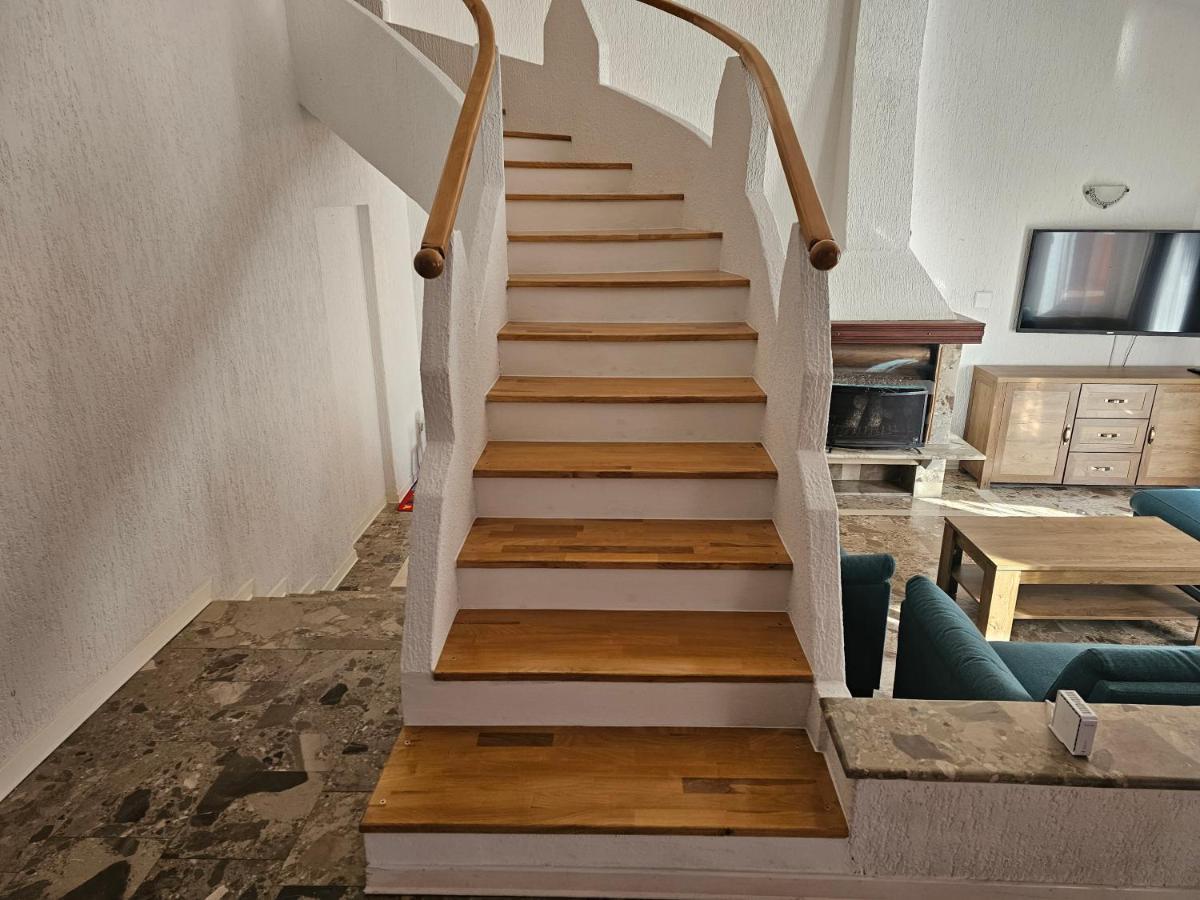 Apartmani Viktorija Fažana Eksteriør billede